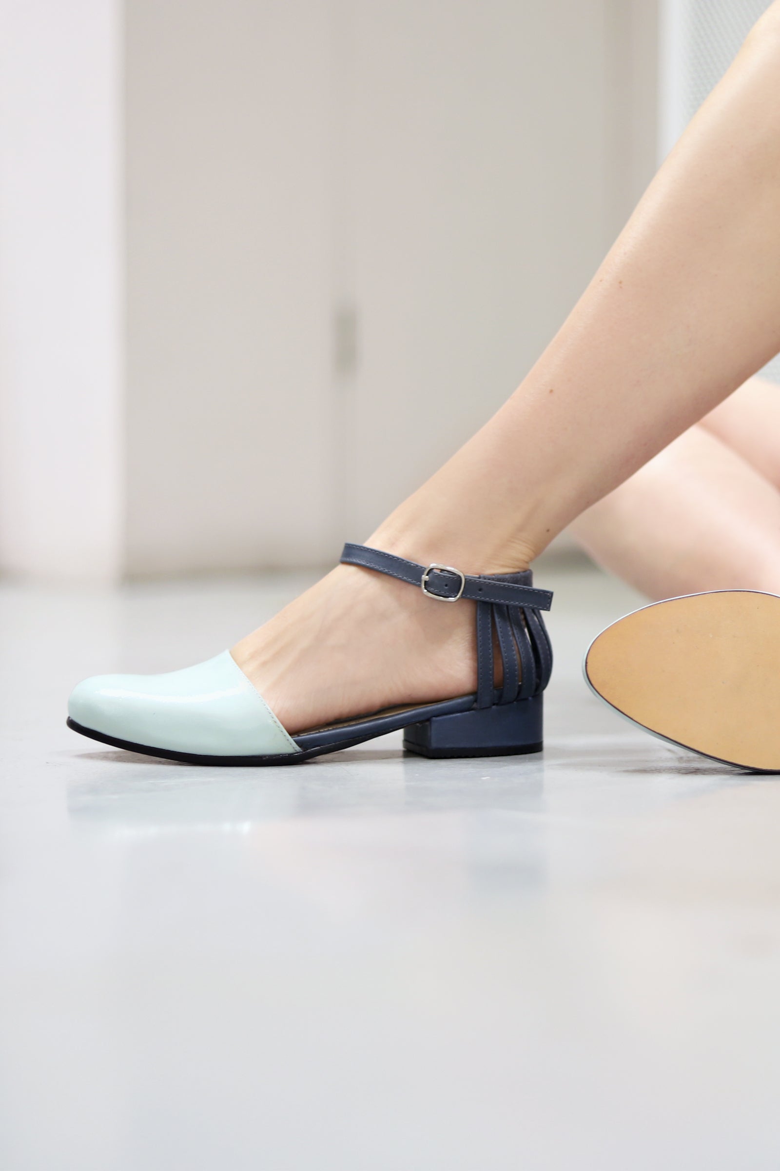 Zapato Nogal Azul Menta