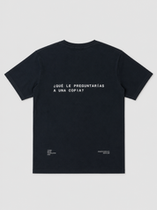 POLERA NEGRA ¿QUÉ LE PREGUNTARÍAS A UNA COPIA?