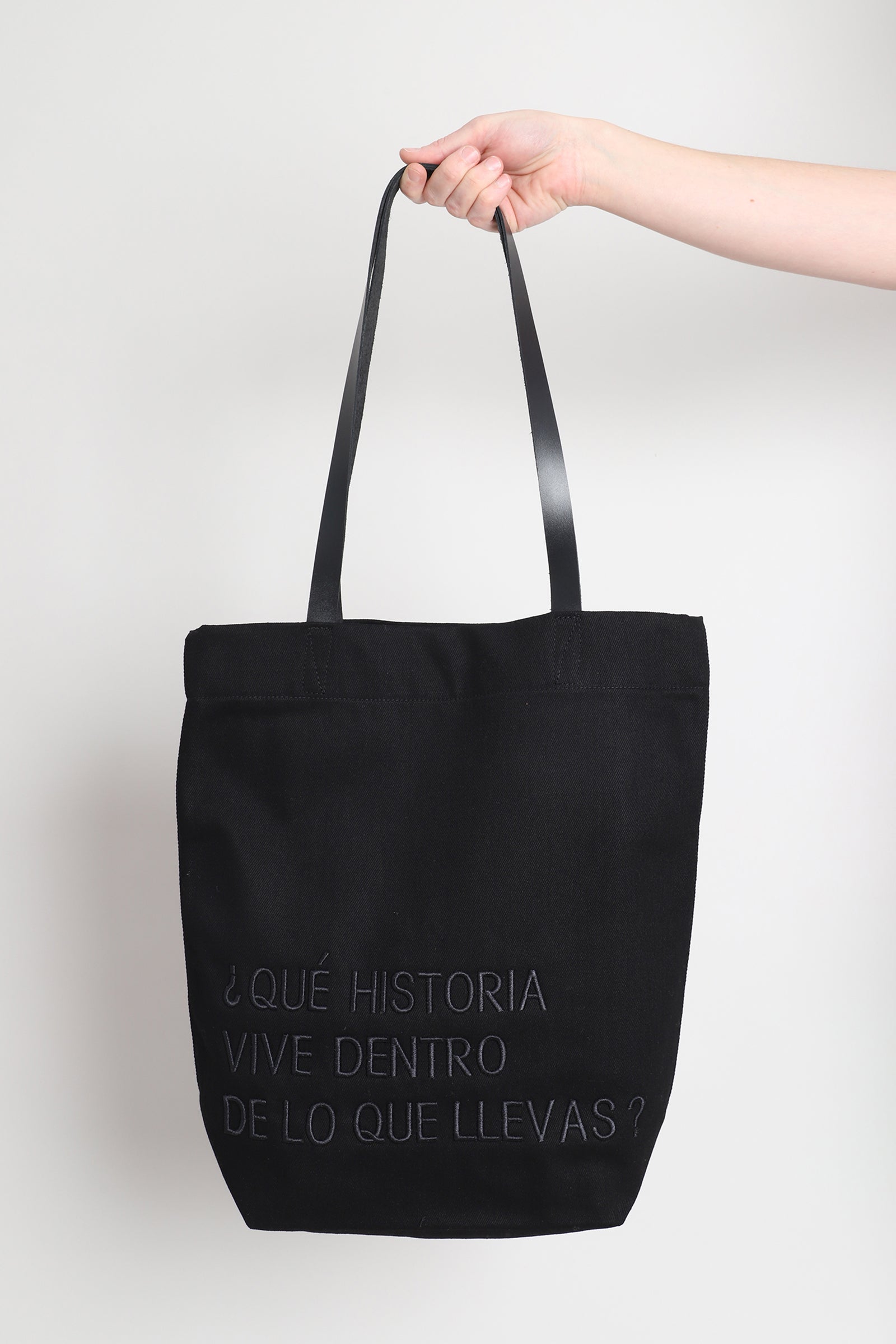 Tote ¿Qué historia vive dentro de lo que llevas?