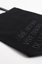 Tote ¿Qué historia vive dentro de lo que llevas?