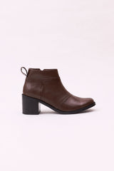 Zapato Numa Café