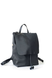 Mochila N.1 Mediana – Negro Grano Soft