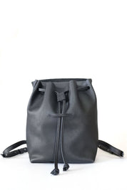Mochila N.1 Mediana – Negro Grano Soft